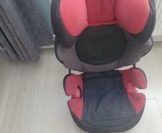 Maxi Cosi High Back Car Seat