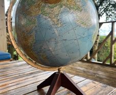 vintage 12 inch world globe