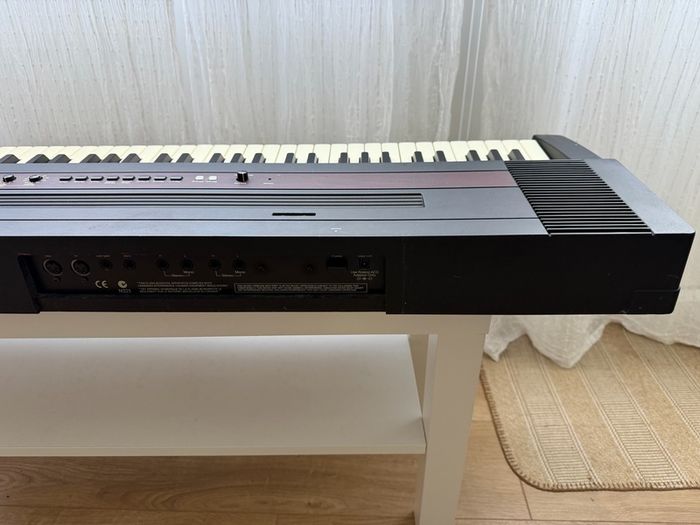 Roland ep-77 Digital Piano