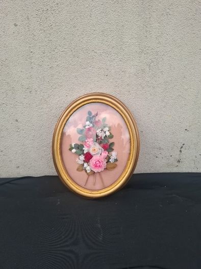 Large floral globe possible to post