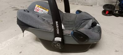 Max cosi baby car seat