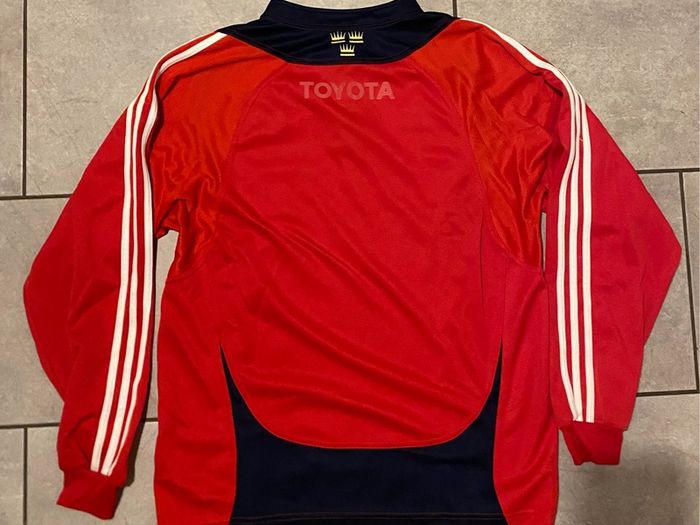 Munster Long sleeved rugby jersey from seasons 2007/2009
