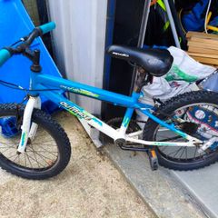 Apollo Outrage Children's 18" Wheel Bike. Suitable for 4 - 9 Years Old
