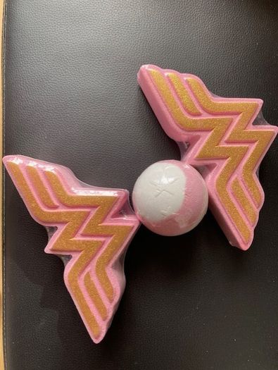 Soap & Glory bath fizzers, bath fizz-a-ball. New