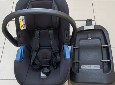 Car seat and isofix base