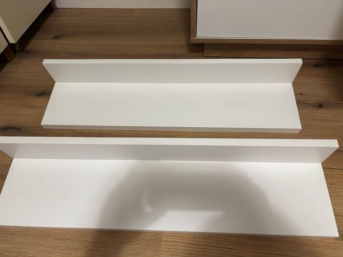 Wall shelf