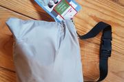 BNWT Adult Packable Rain Proof Poncho