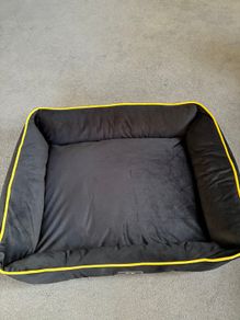 Dog bed