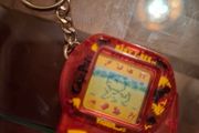 Jurassic Park The Lost World Tamagotchi Giga Pets Baby T-Rex 1997