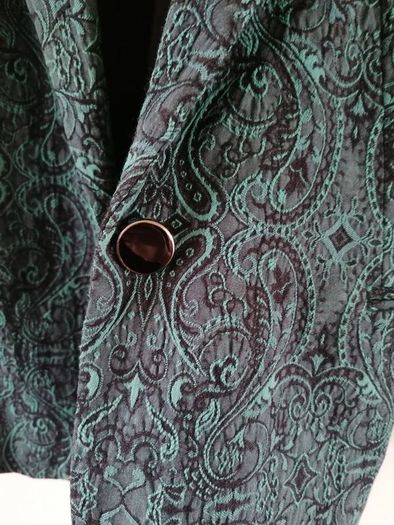 BNWT Green and black jacquard blazer. Size 12