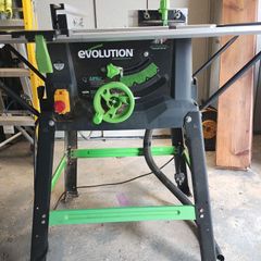 Evolution table saw