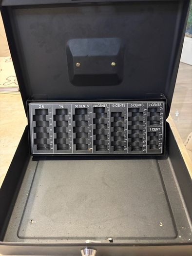 cash lock box
