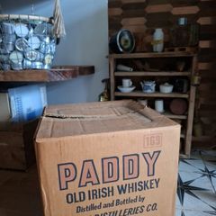 whiskey box