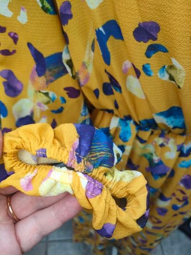Boohoo Plus size mustard yellow midi with purple and blue print uk 18