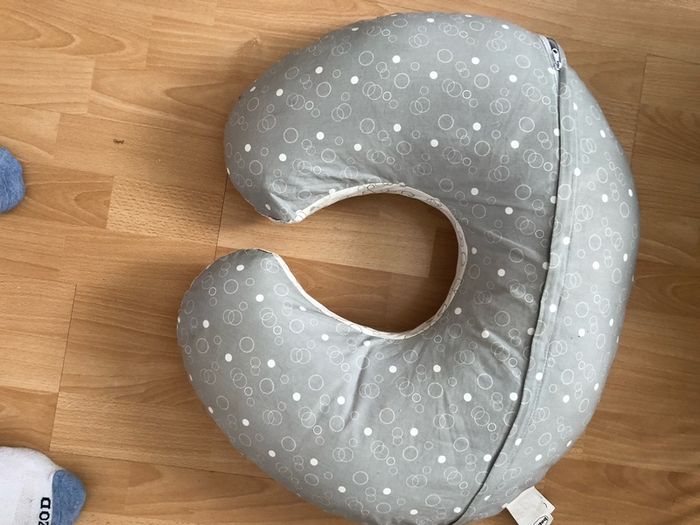 baby nursing pillow