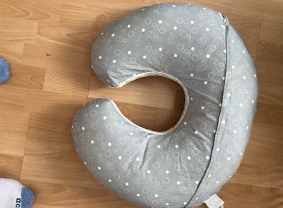 baby nursing pillow