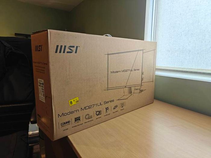 MSI Modern MD271UL 27" 4K UHD IPS Monitor: Mint Condition, Full Box & Accessories