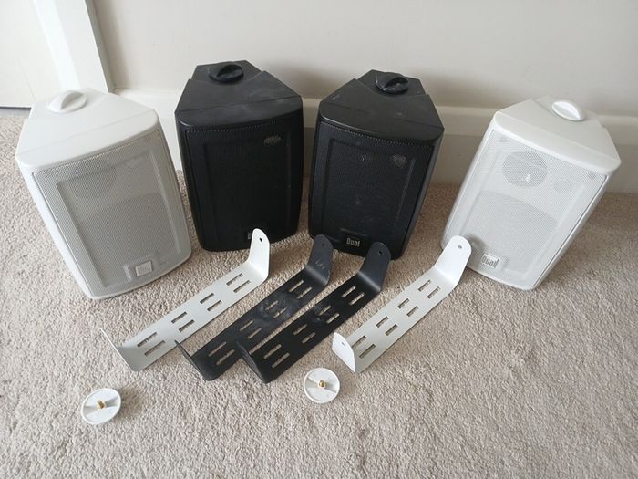 passive speakers 80w 4-6 ohm with wall brackets