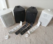 passive speakers 80w 4-6 ohm with wall brackets