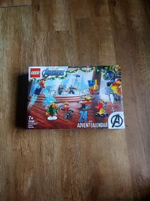 Lego The Avengers  Advent Calender 76196
