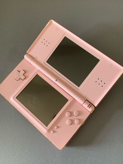 Nintendo DS Lite Bundle