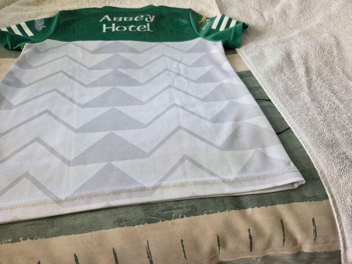 Donegal Gaelic Football Away Jersey 2022 to 2023 Childrens 9 to 10 Years Old GAA
