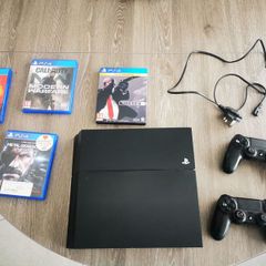 PlayStation 4 (plus 4 games)