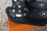 Rocket Dog Daisy platform mules size 3-4 and 5-6