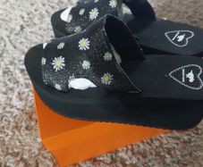 Rocket Dog Daisy platform mules size 3-4 and 5-6