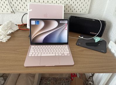 MacBook Neo 500g