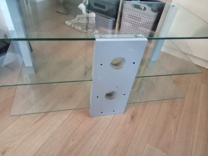 Glass table (free)