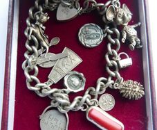 Vintage Sterling Silver JAM Charm Bracelet padlock ASJ 38,1g