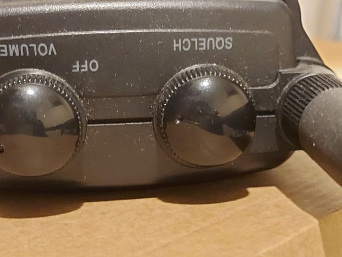 Academy CB-TV1-FM-AIR.WB.PB, Model R-AA110, takes 4 AA Batterys, in very good condition and works well