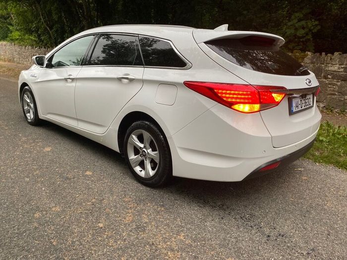Hyundai I40 Luxury Touring Nct 7/27 Beautiful Exa