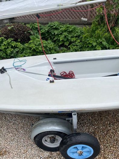 Laser sailing boat