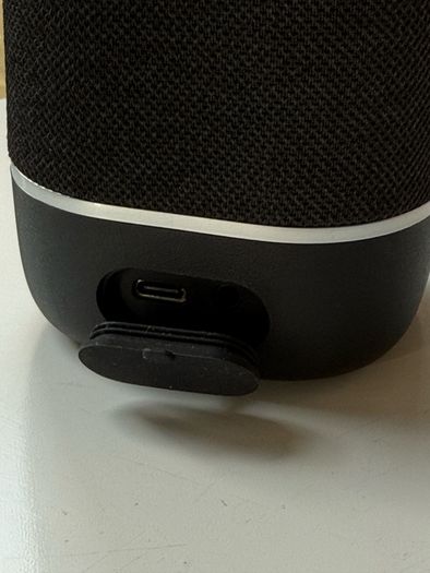 Roberts Beacon Portable Bluetooth Speaker - Carbon Black