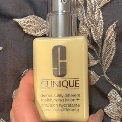 Clinique Dramatically Different Moisturizing Lotion 125ml