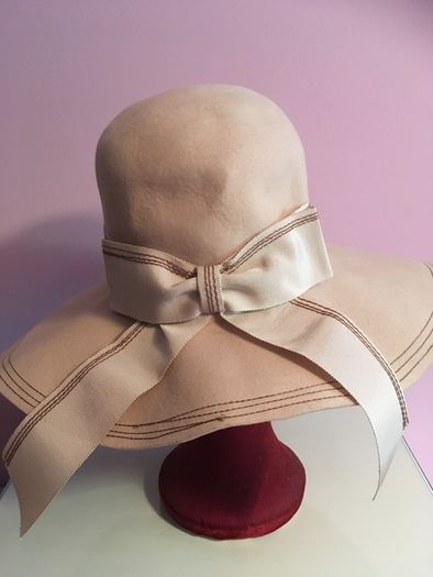 Vintage MISS DOLORES Fabulous Wide Brim HAT 60s