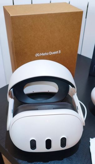 Meta Quest 3 512GB (Mint) + Currys Receipt (Warranty) + Premium Charging Station & Battery Strap Bundle
