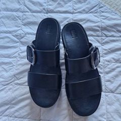 Fitflop size 7 black leather sandals with buckle