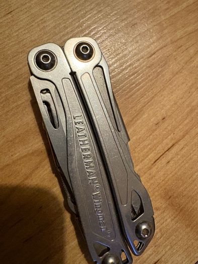 leatherman Wingman camping multitool edc fishing pliers USA hiking Swiss army