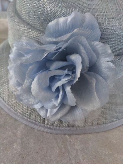 Debut ladies hat
