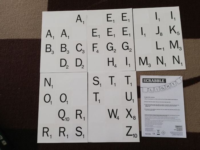 Scrabble light chain