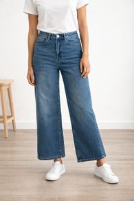 BRAND NEW Ladies High Rise Wide Leg Jeans: Size 10