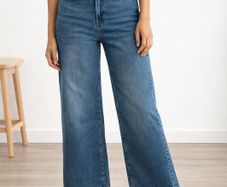 BRAND NEW Ladies High Rise Wide Leg Jeans: Size 14