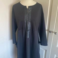 Peruzzi size 14-16 black dress with pockets