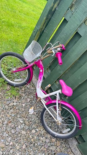 Girls bike