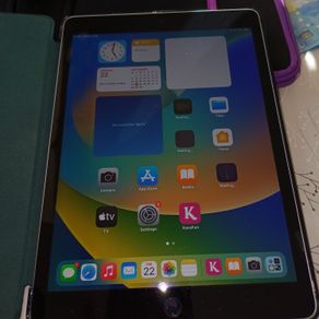Apple Ipad For Sale. Not Used Only On Stage Gen 9.only Used On Stage With  And And All Was Uses Was 1 App.bands Retired Hence For Sale.