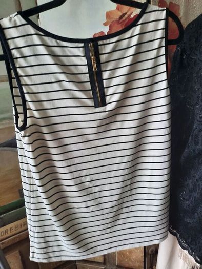 Ivory & Black Stripe Sleeveless Top , UK 16 (Fits 18)