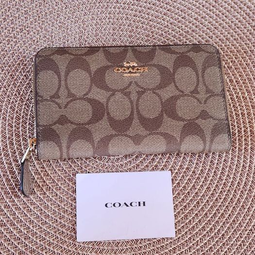 Coach purse (brand new)